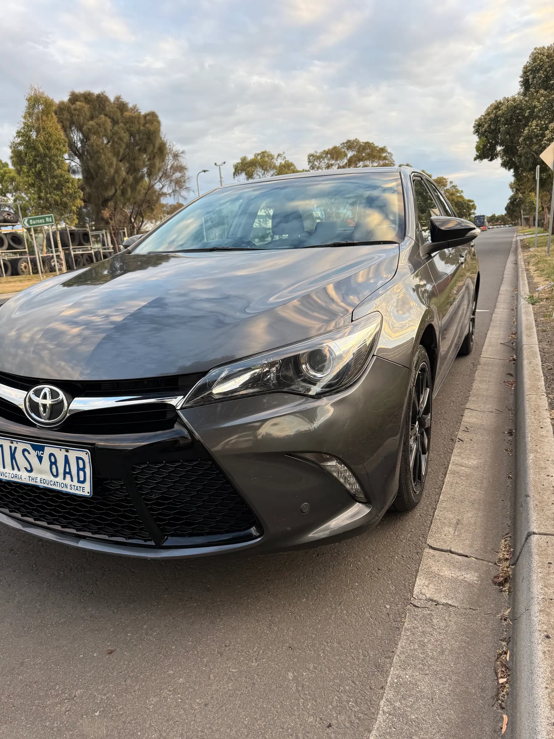 2017 Toyota Camry image 2